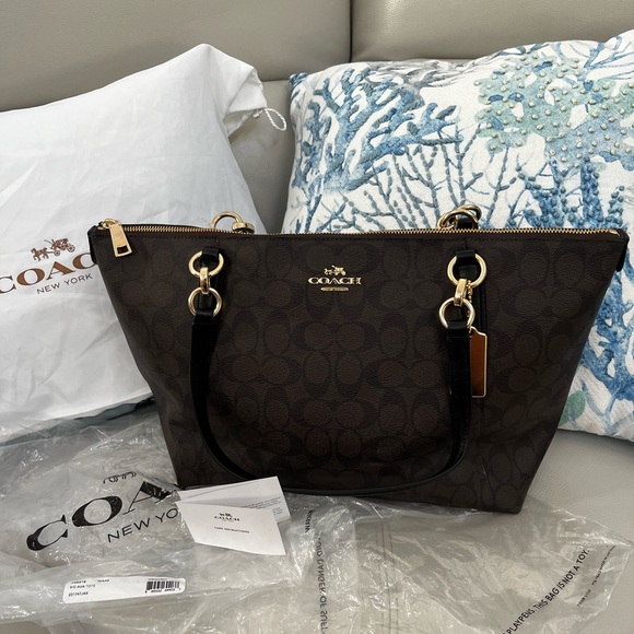 Genuine Coach Signature Ava Tote NWT - Picture 1 of 14